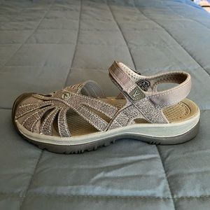 KEEN Rose sandals womens size 10 gray